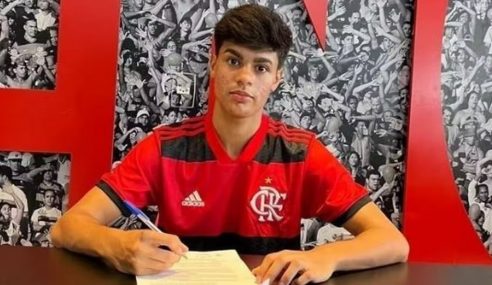 Flamengo contrata atacante norte-americano para a base