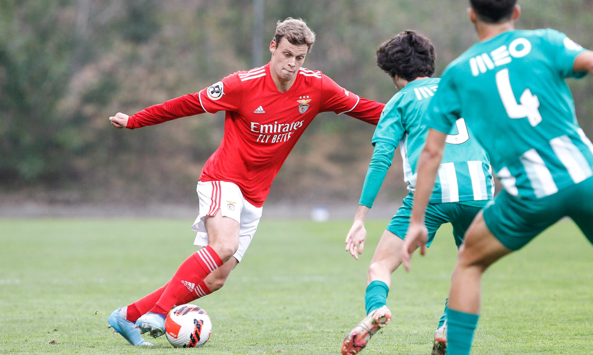 Benfica empata e perde chance de voltar à ponta no Português Sub-23