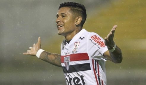 Jovem paraguaio se despede do São Paulo