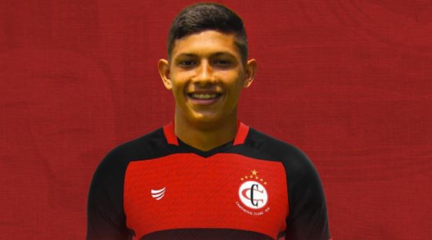 Campinense traz atacante para a sequência da temporada