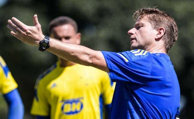 Cruzeiro anuncia novo técnico do time sub-20