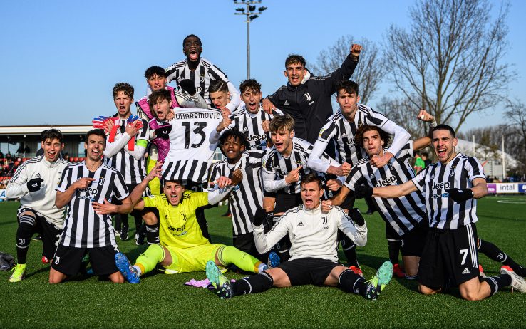 Juventus-ITA vence nos pênaltis e vai às quartas da Uefa Youth League