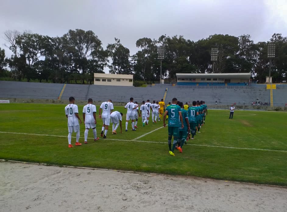 Vitória da Conquista e Fluminense empatam pelo Baiano Sub-20