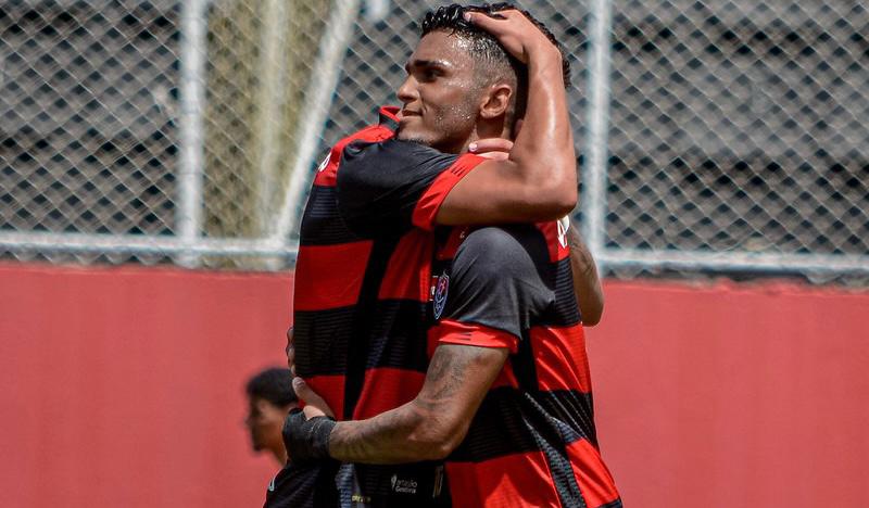 Vitória bate Atlântico e segue 100% no Baiano Sub-20