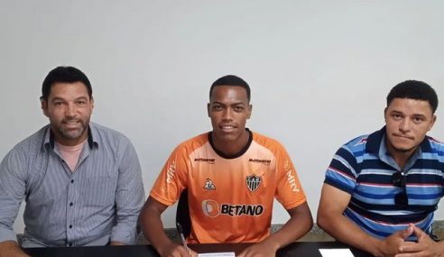 Atlético-MG acerta com dupla de zaga do Ska Brasil para time sub-20