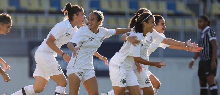 Santos vence clássico paulista e põe um pé na semi do Brasileiro Sub-17 Feminino