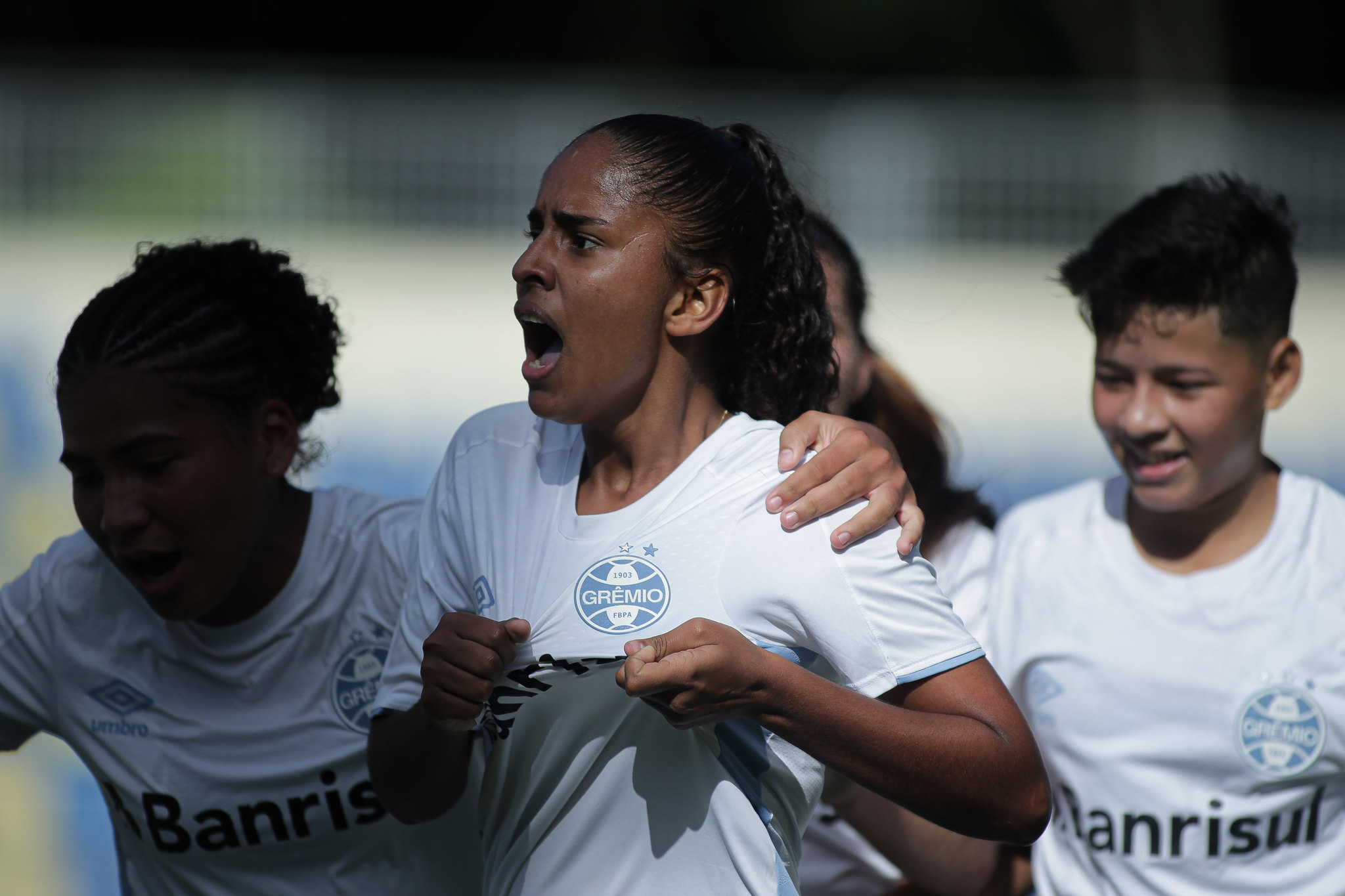 Grêmio goleia e segue 100% no Brasileiro Feminino Sub-17