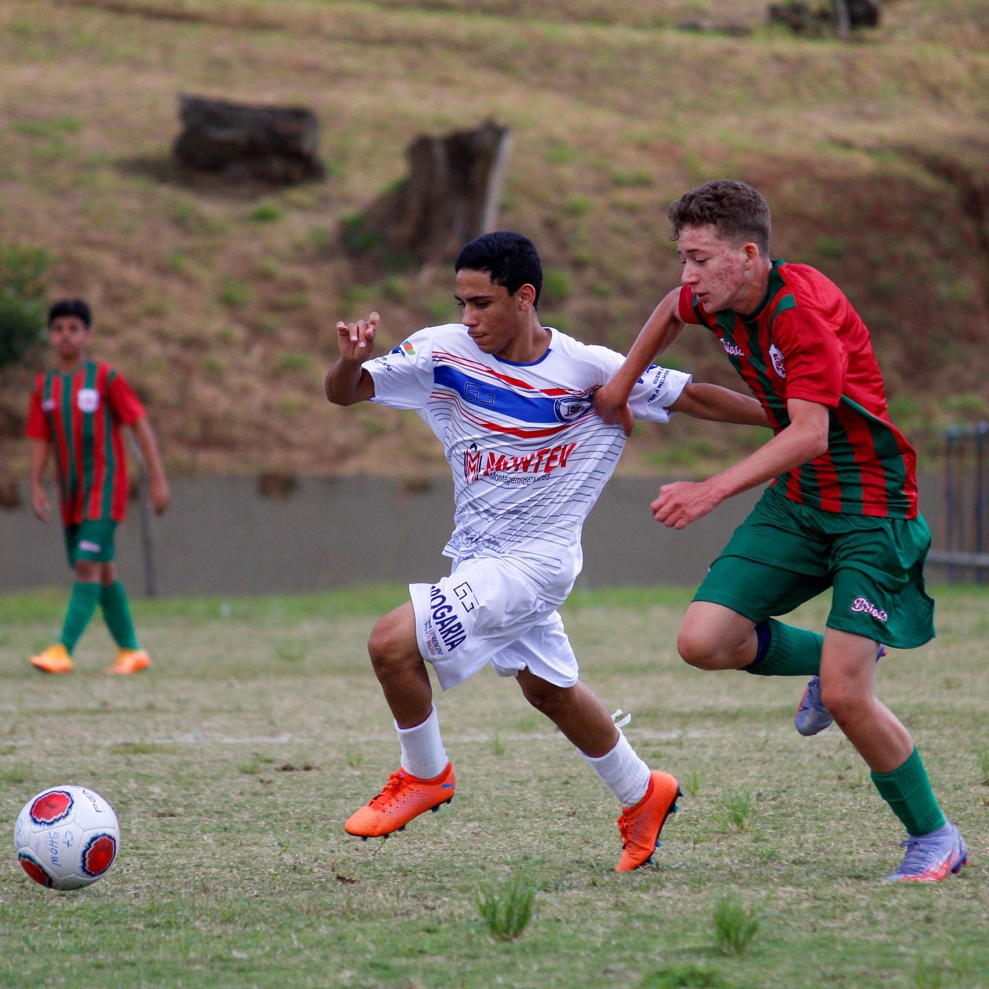 Mauaense bate Portuguesa Santista pelo placar mínimo no Paulista Sub-15