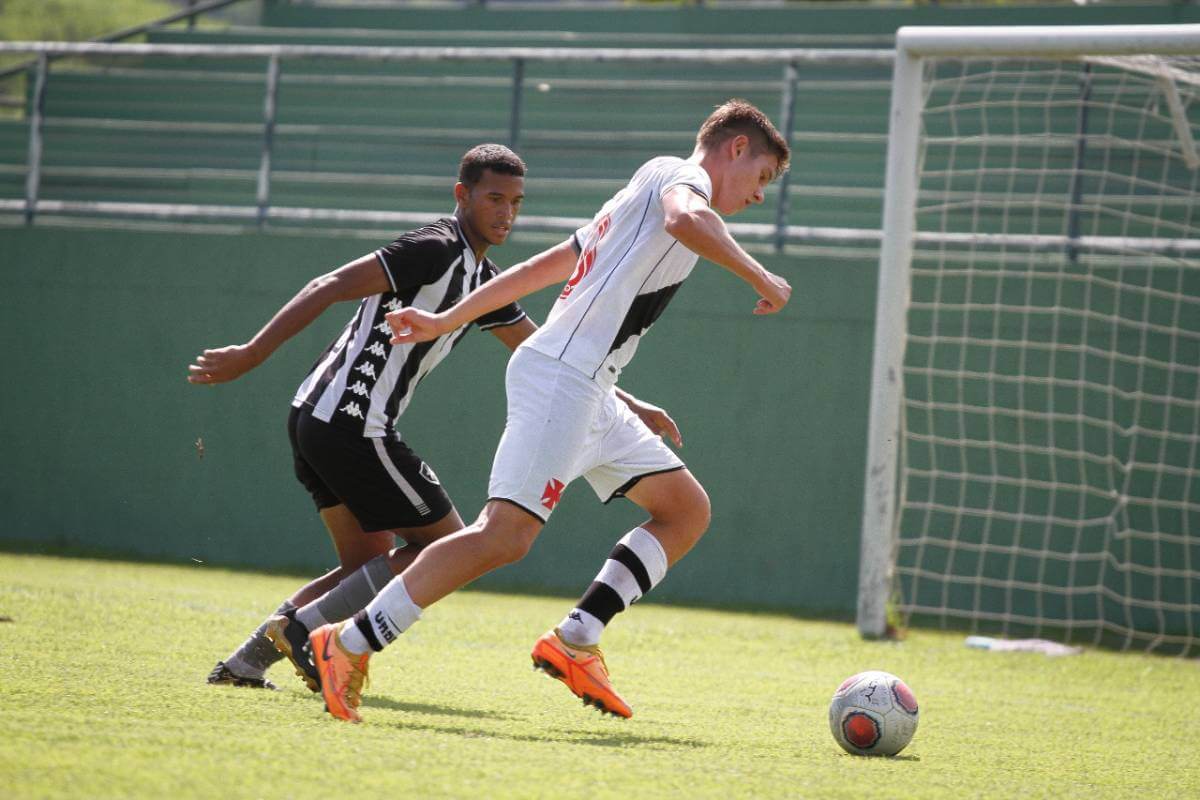 Vasco assume ponta isolada da Copa Rio Sub-17