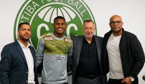 Coritiba traz lateral-direito do São Paulo por empréstimo