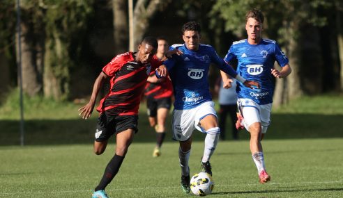 Cruzeiro empata e garante um lugar nas quartas da Copa do Brasil Sub-17