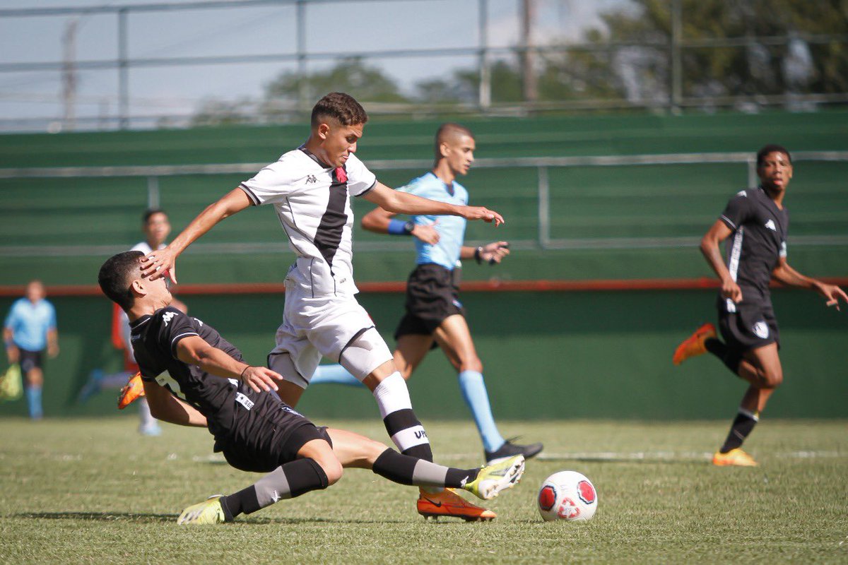 Vasco volta a vencer Botafogo e está na final da Copa Rio Sub-17