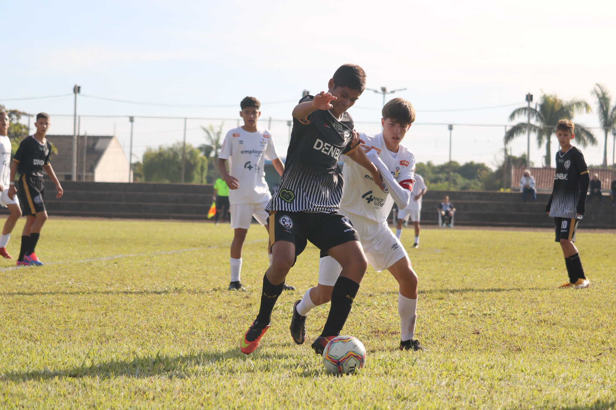 Aruko pula para a ponta do seu grupo no Paranaense Sub-15