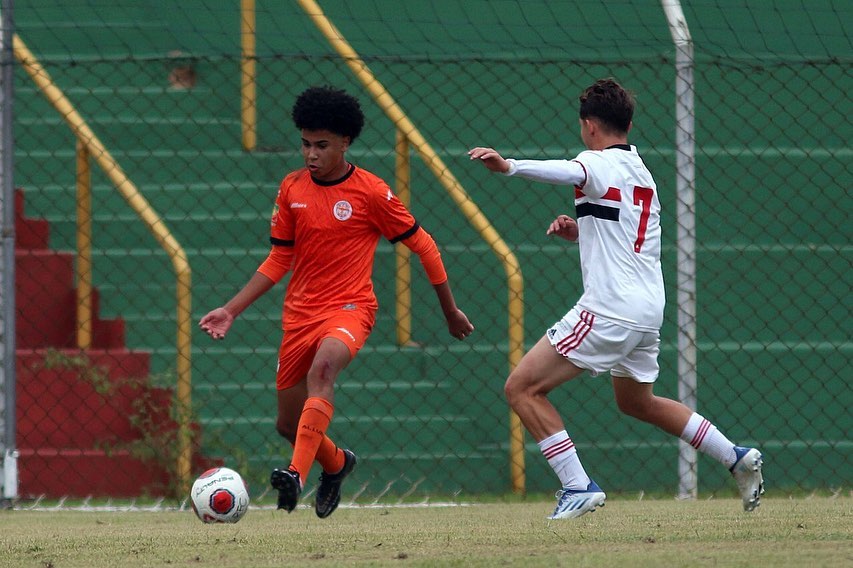 São Paulo dispara na ponta do seu grupo no Paulista Sub-15