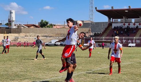 Comercial vence fora e segue líder invicto do Grupo 3 no Paulista Sub-17