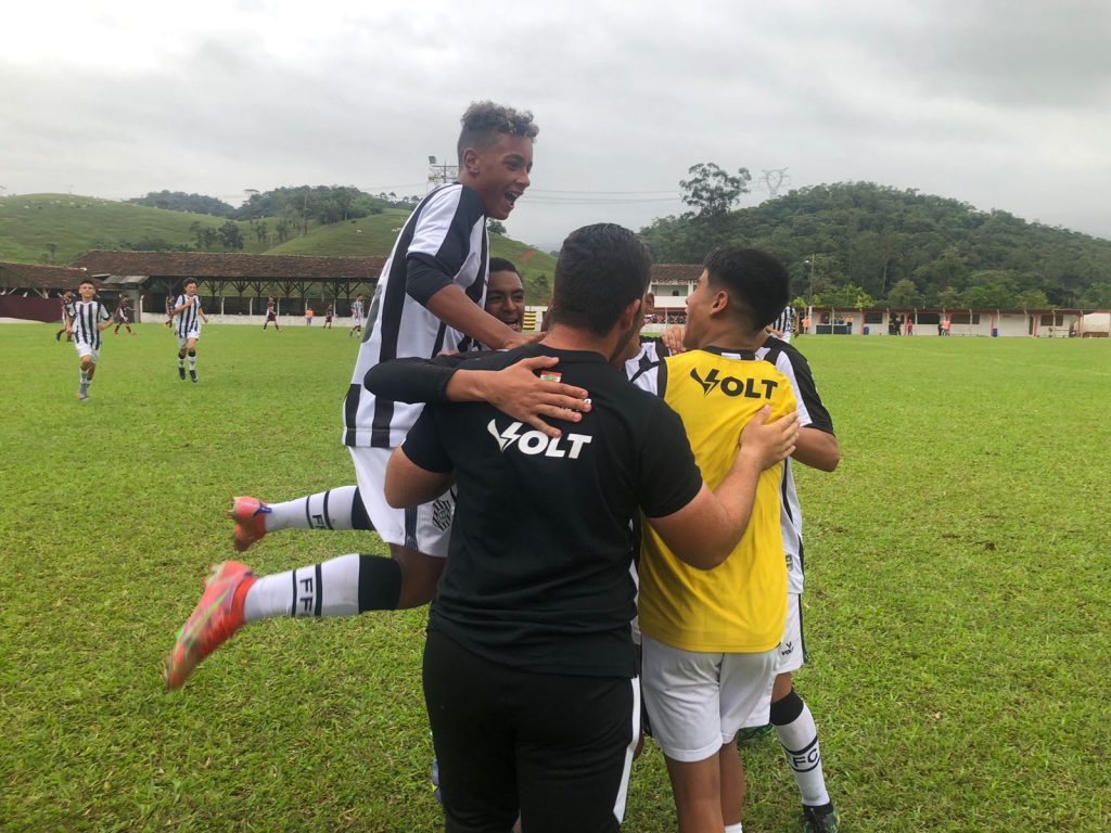 Figueirense vence a primeira no Catarinense Sub-15