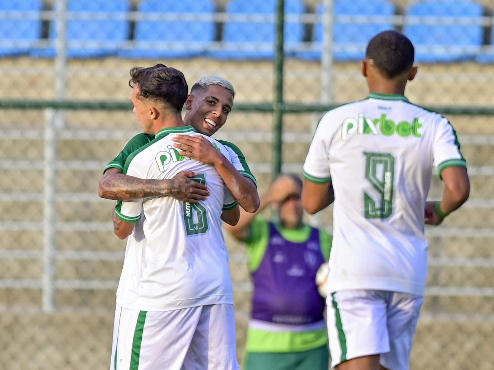 América se isola na liderança do Mineiro Sub-20