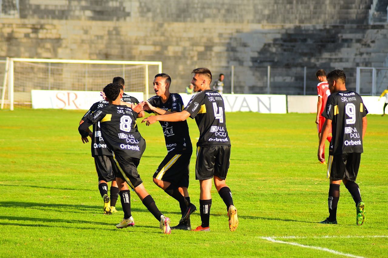 FC Cascavel derrota Paranavaí e segue invicto no Paranaense Sub-20