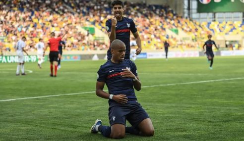França goleia Itália e garante ponta do seu grupo na Euro Sub-19