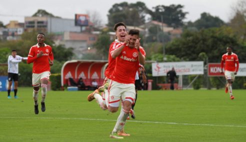 Internacional vence Athletico-PR de virada pelo Brasileiro Sub-20