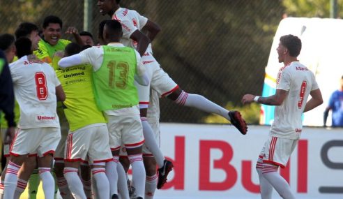 Atual campeão, Internacional bate Red Bull Bragantino em estreia no Brasileiro Sub-20