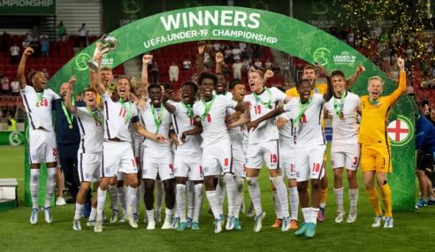 Inglaterra conquista Euro Sub-19 na prorrogação