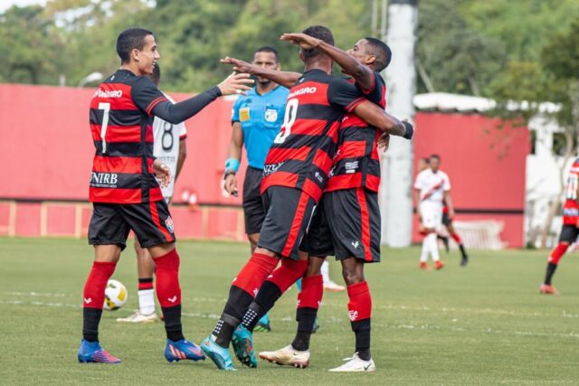 Vitória bate Brasil de Pelotas e se mantém invicto no Brasileiro de Aspirantes