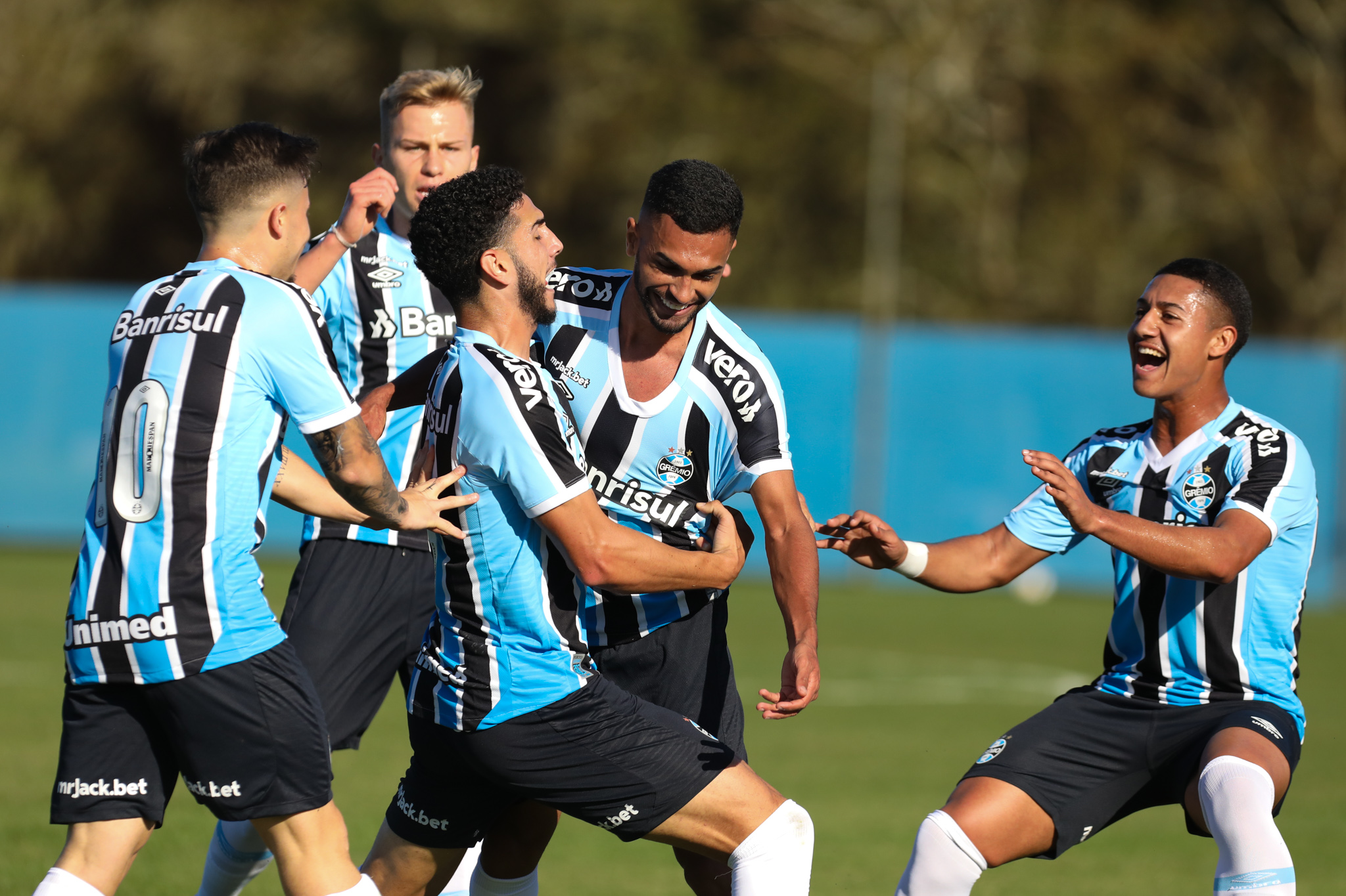 Grêmio vence e segue invicto na liderança do seu grupo no Brasileiro de Aspirantes