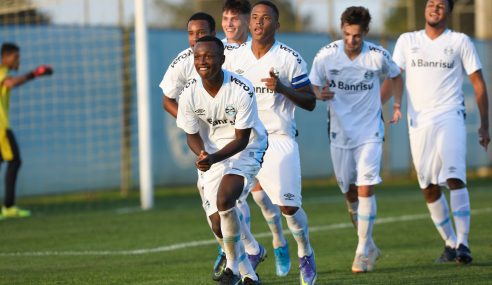 Grêmio vence novamente Garibaldi e é semifinalista do Gaúcho Sub-20