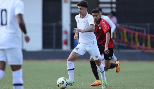 Athletico-PR vence Santos e pula para a ponta do Grupo B no Brasileiro Sub-20