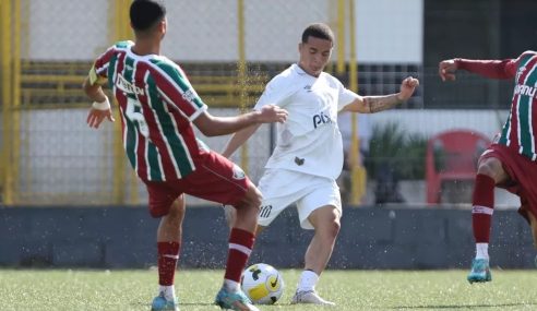 Santos goleia Fluminense e pula para a ponta do seu grupo no Brasileiro Sub-20