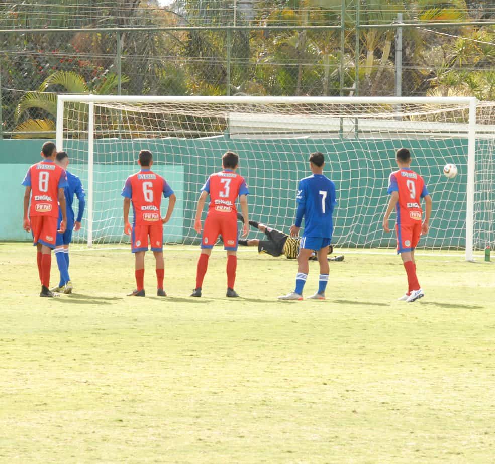 Cruzeiro vence Funorte em estreia no Mineiro Sub-14