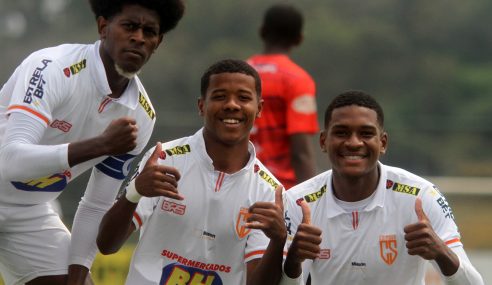 Na abertura da rodada, Coimbra goleia Futgol pelo Mineiro Sub-20