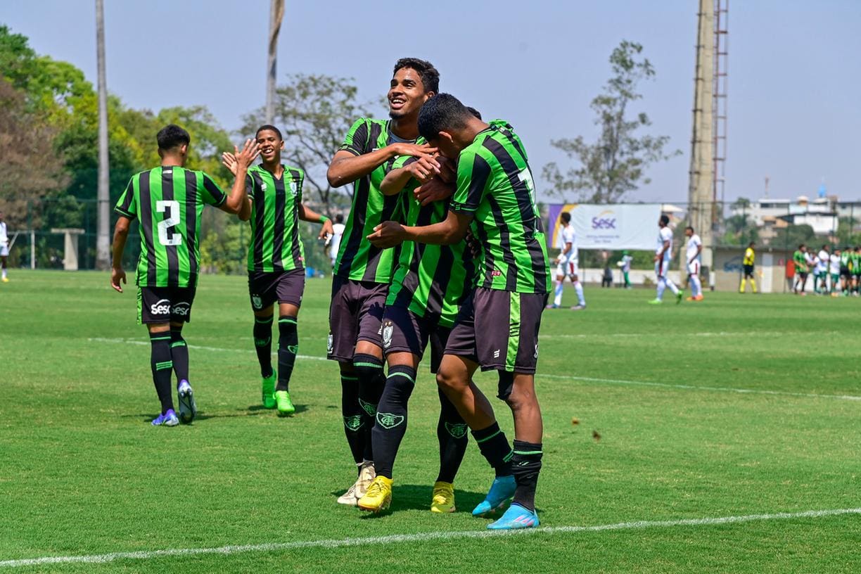 América-MG surpreende líder Flamengo no Brasileiro Sub-17