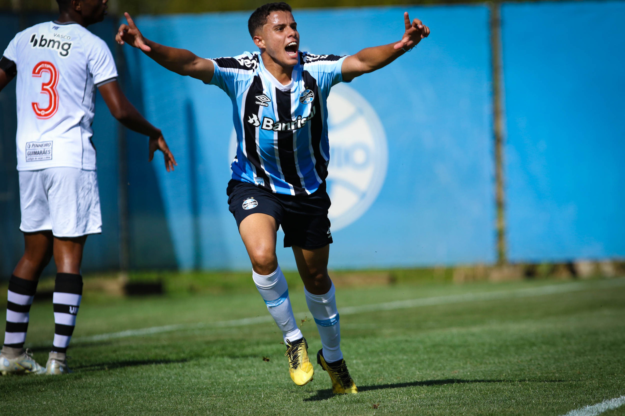 Grêmio vence Vasco na ida das quartas do Brasileiro Sub-17