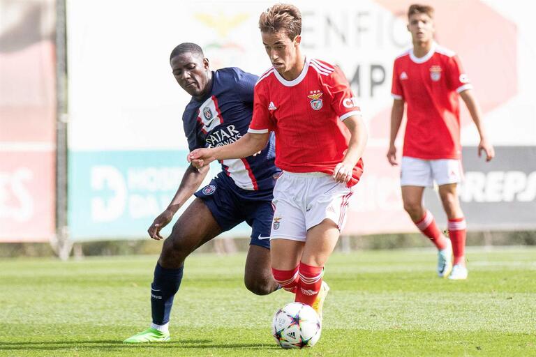 PSG dispara na ponta do Grupo H na Uefa Youth League