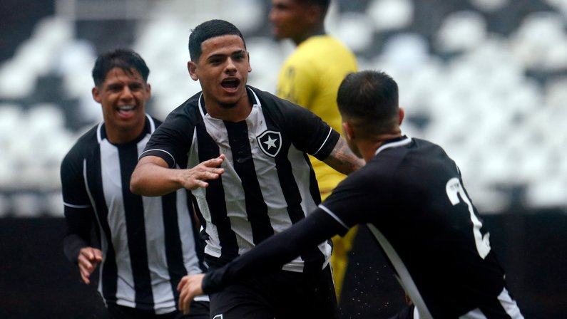 Botafogo vence Madureira de virada na ida da final da Copa Rio Sub-20/OPG