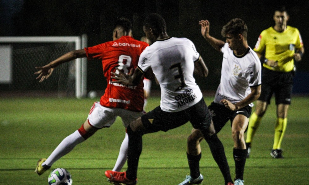 Internacional e Corinthians empatam pelo Brasileiro Sub-20