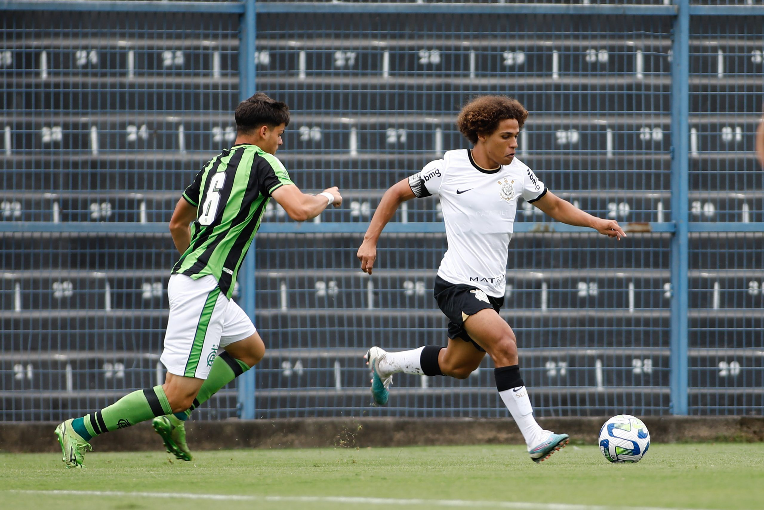 Corinthians vence América-MG e assume vice-liderança no Brasileiro Sub-20