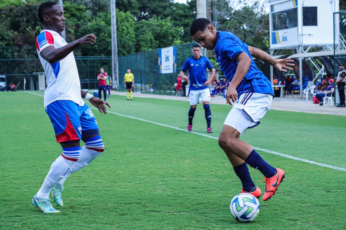 Cruzeiro goleia Fortaleza pelo Brasileiro Sub-20