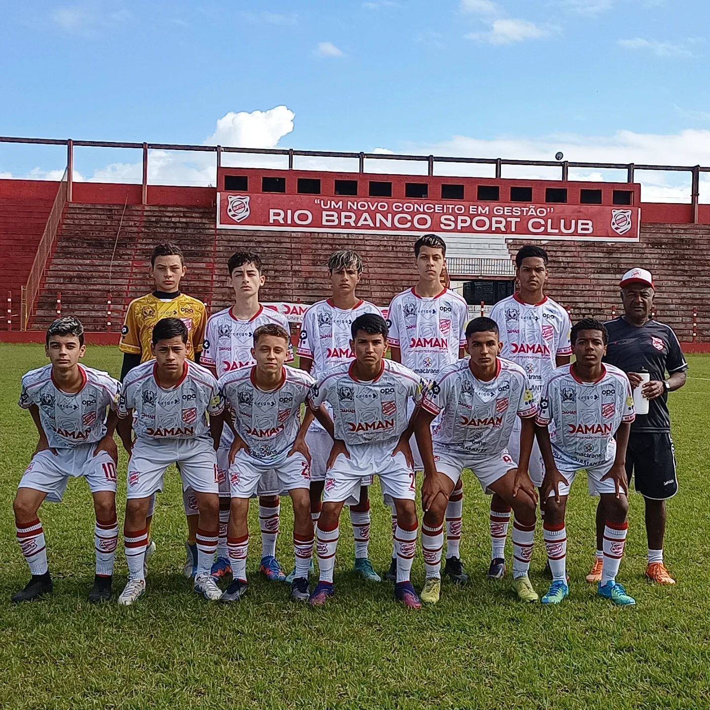 Rio Branco e Vila Hauer ficam no 0 a 0 pelo Paranaense Sub-15