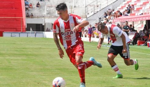 Vélez é o novo líder do Argentino de Aspirantes