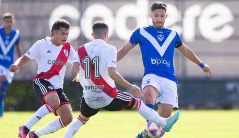 Vélez goleia River e dispara na ponta do Argentino de Aspirantes