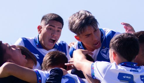 Vélez vence e põe a mão na taça do Argentino de Aspirantes