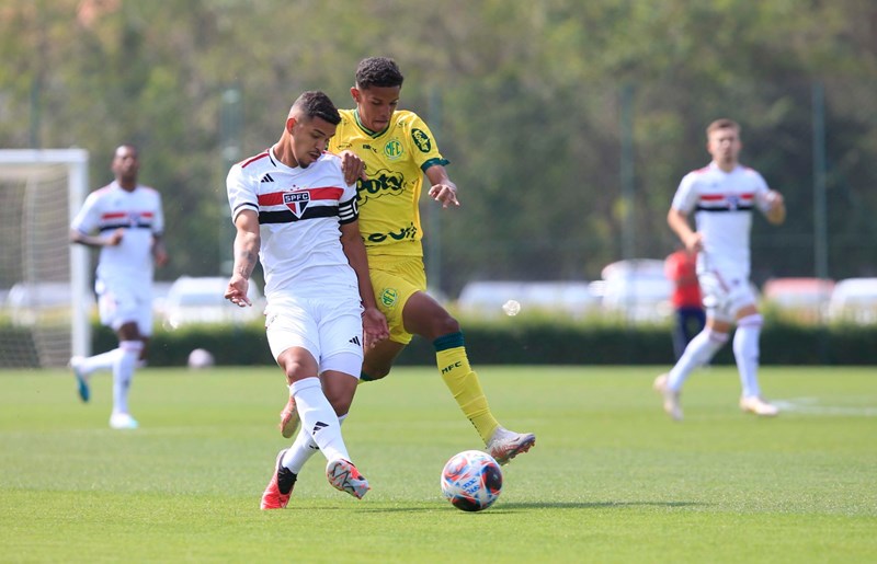 São Paulo vence Mirassol de virada pelo Paulista Sub-20