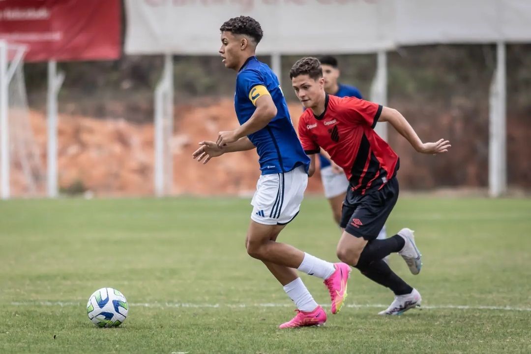 Cruzeiro perde para o Athletico-PR e se complica no Brasileiro Sub-17