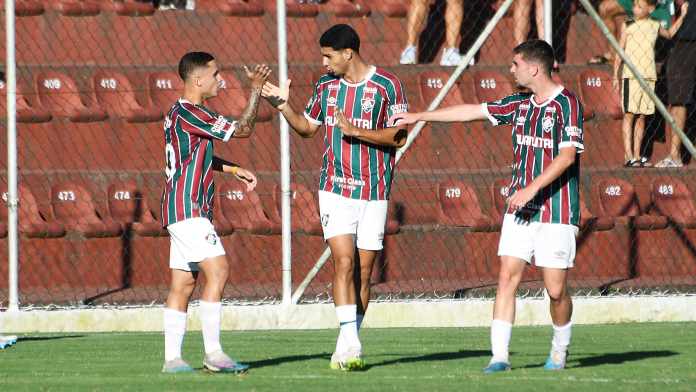 Fluminense goleia Cabofriense e vai às quartas da Copa Rio Sub-20