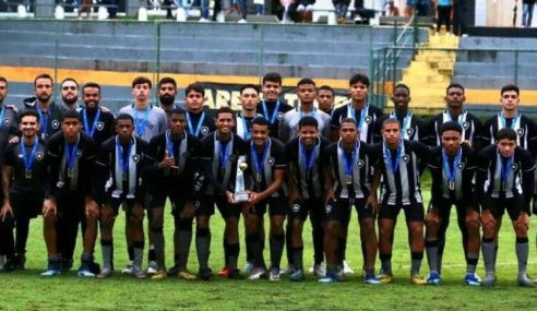 Botafogo conquista título da Taça Rio Sub-17 nos pênaltis