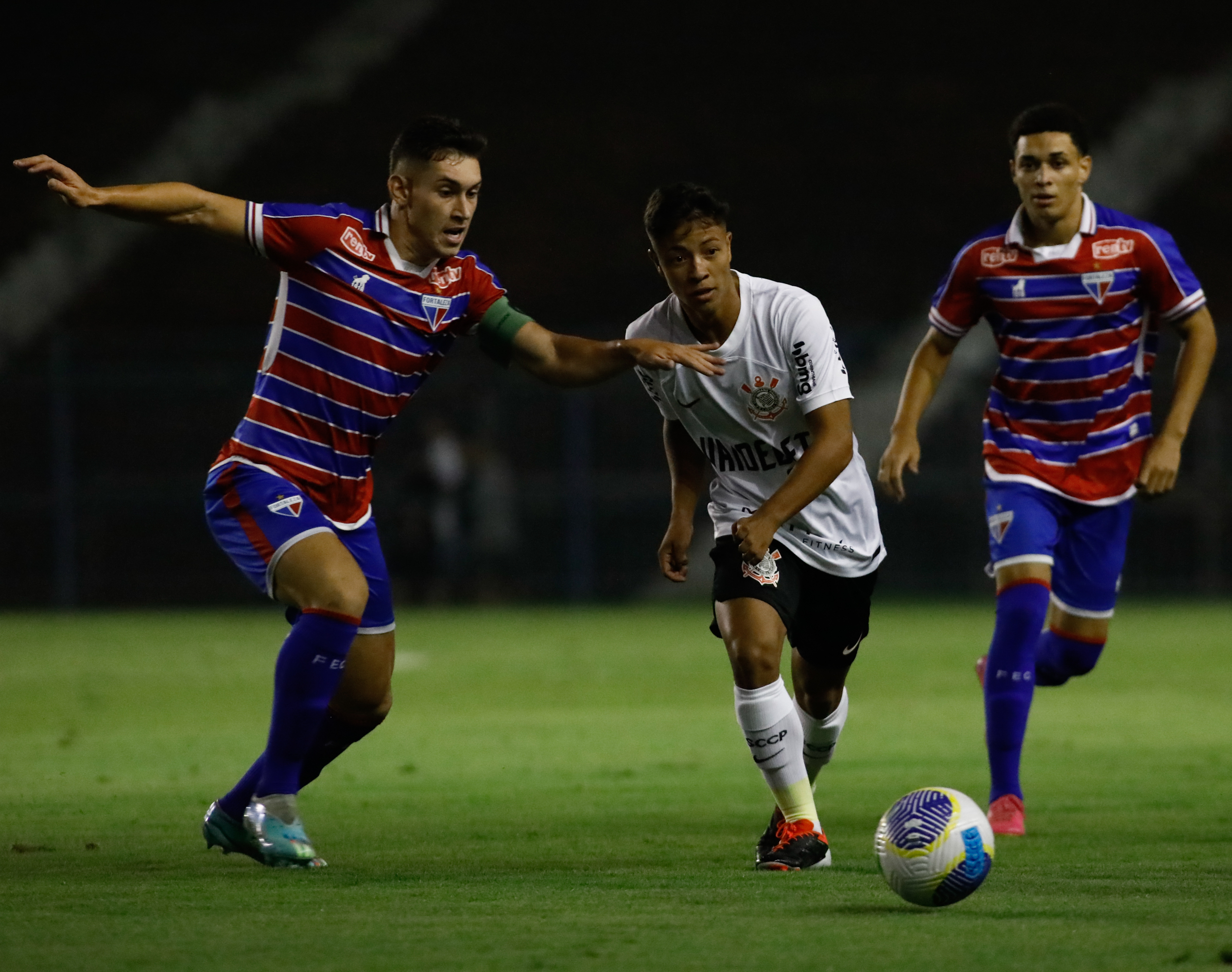 Corinthians em casa perde para o Fortaleza na estreia do Brasileiro Sub-20