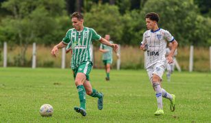 Follmer marca dois e Juventude segue invicto no Gaúcho Sub-17